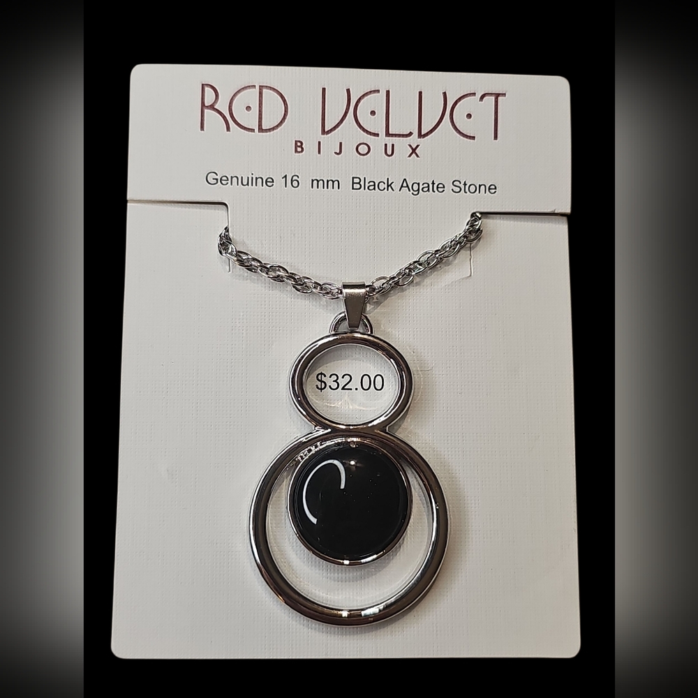 Red Velvet Black Agate Pendant Necklace
